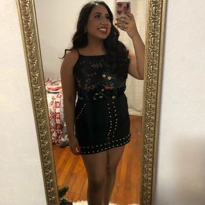 Meet your Posher, Bee